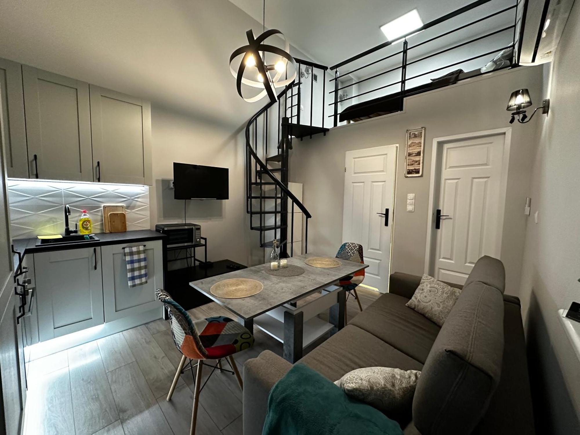 Miniapartament Jelonka Jelenia Góra Екстериор снимка