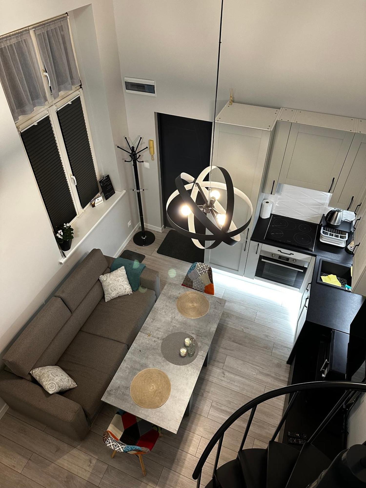 Miniapartament Jelonka Jelenia Góra Екстериор снимка